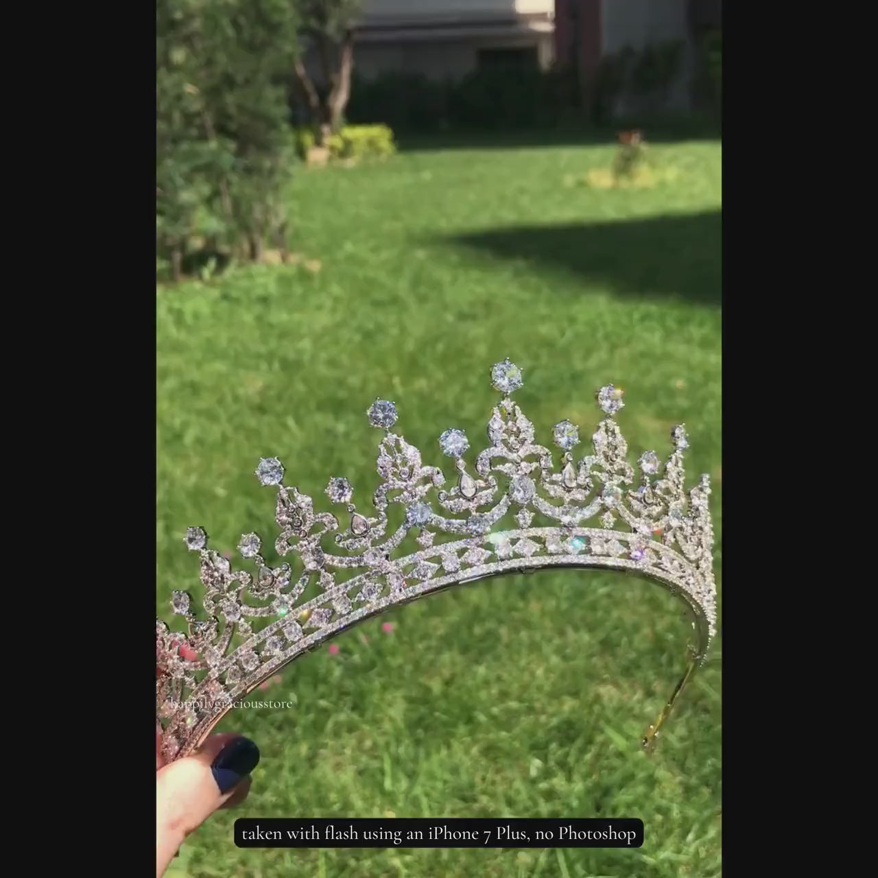 Wedding Crown Luxury Ultra Reflective Simulated CZ Diamond Bridal Tiara The Girls of Great Britain & Ireland Royal Tiara Queen Elizabeth II