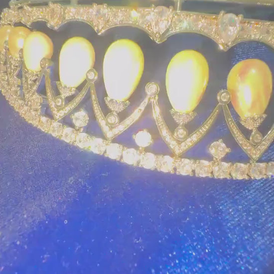 Pearl Wedding Tiara Handmade Luxury Lab Diamond Bridal Headpiece Classical Style Wedding Crown Royal Crown for Brides Excellent Craftmanship