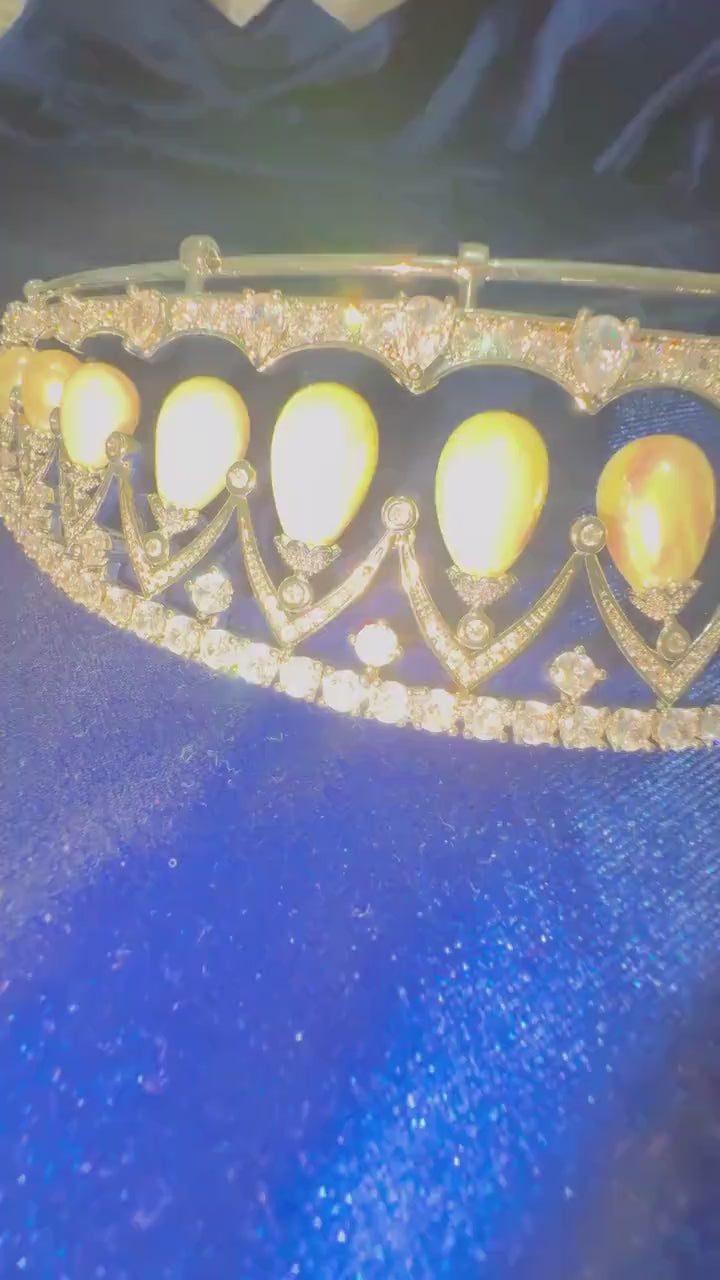 Pearl Wedding Tiara Handmade Luxury Lab Diamond Bridal Headpiece Classical Style Wedding Crown Royal Crown for Brides Excellent Craftmanship