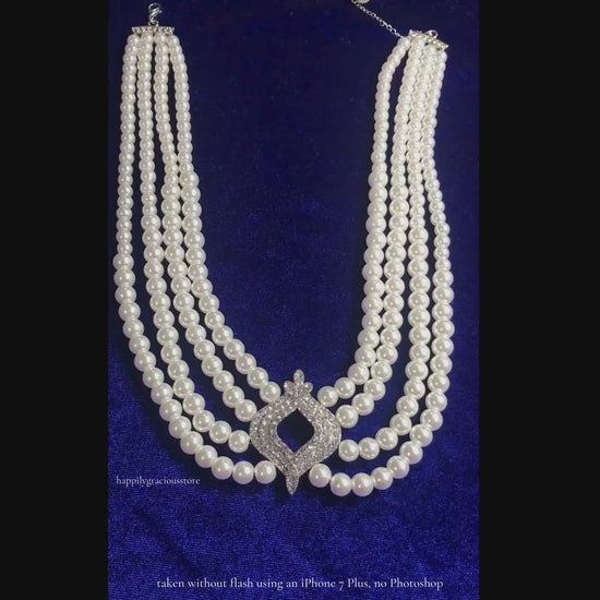 Kate Middleton - Queen Elizabeth II Pearl Choker -Royal Jewel - Royal Souvenir - Pearl Necklace